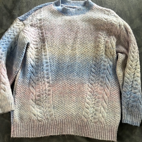 LC Lauren Conrad Sweaters - Lauren Conrad Knit Sweater